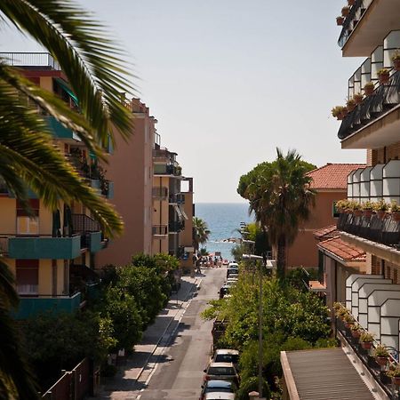 Appartamenti Linda San Bartolomeo Al Mare Extérieur photo